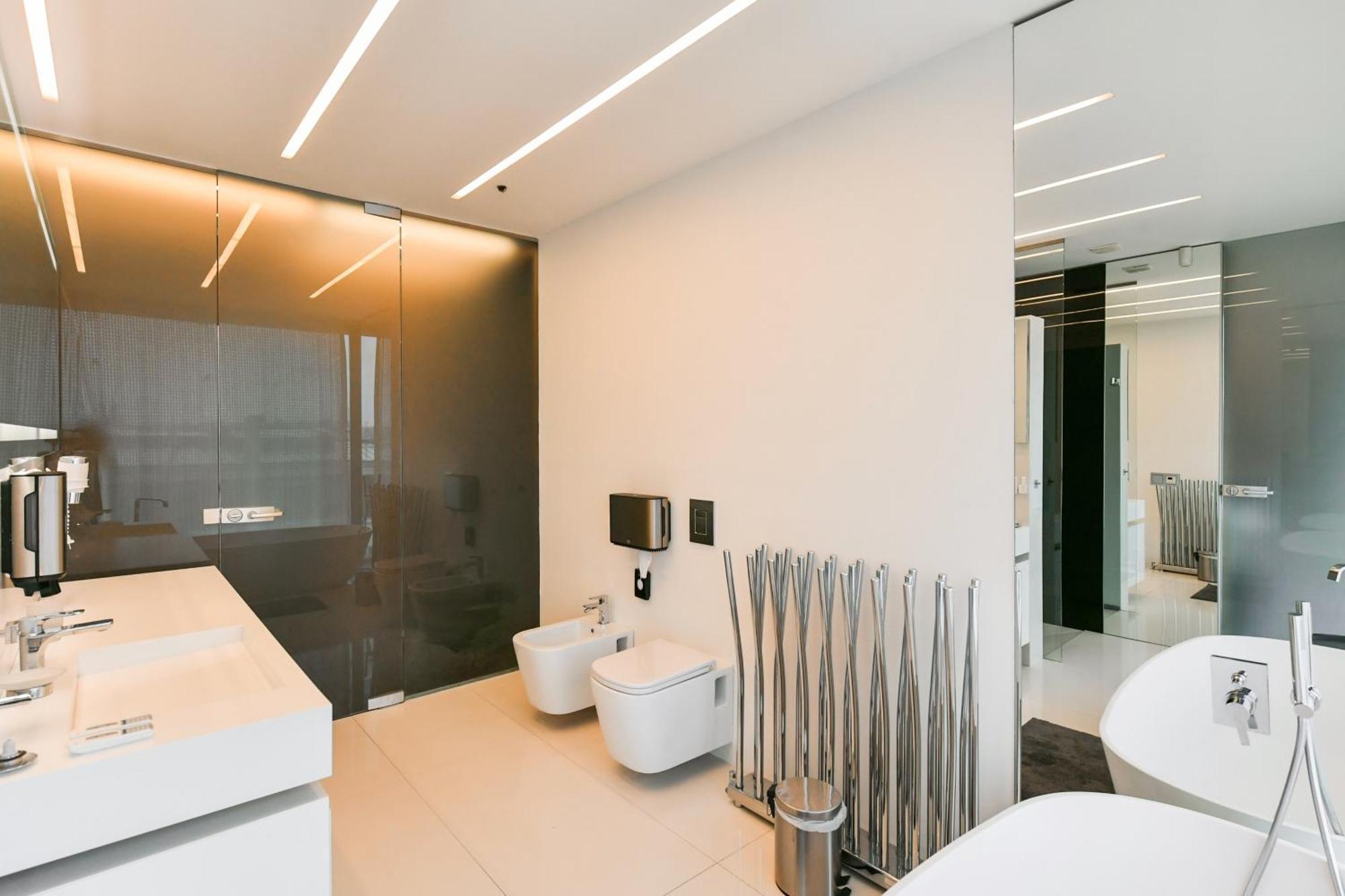 Apartmán Presidential Penthouse, 303m2, Jacuzzi On Terrace, Sauna, 6bdrm, 4bthrm, Ac, Lift Praha